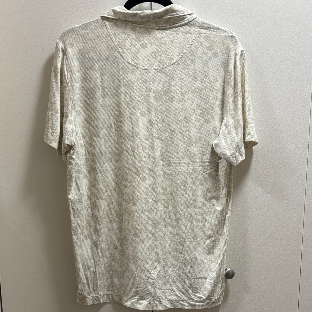 Abercrombie & Fitch Floral Patterned Polo Shirt - Picture 3 of 3